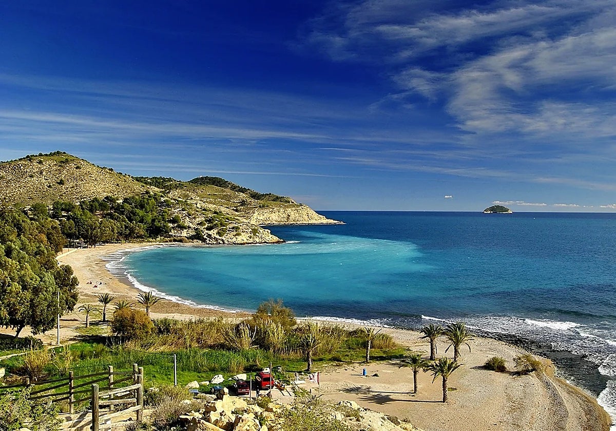 Imagen de la playa de El Torres, que este año tiene bandera azul por primera vez