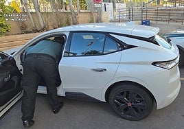 El coche robado estaba valorado en 40.000 euros.