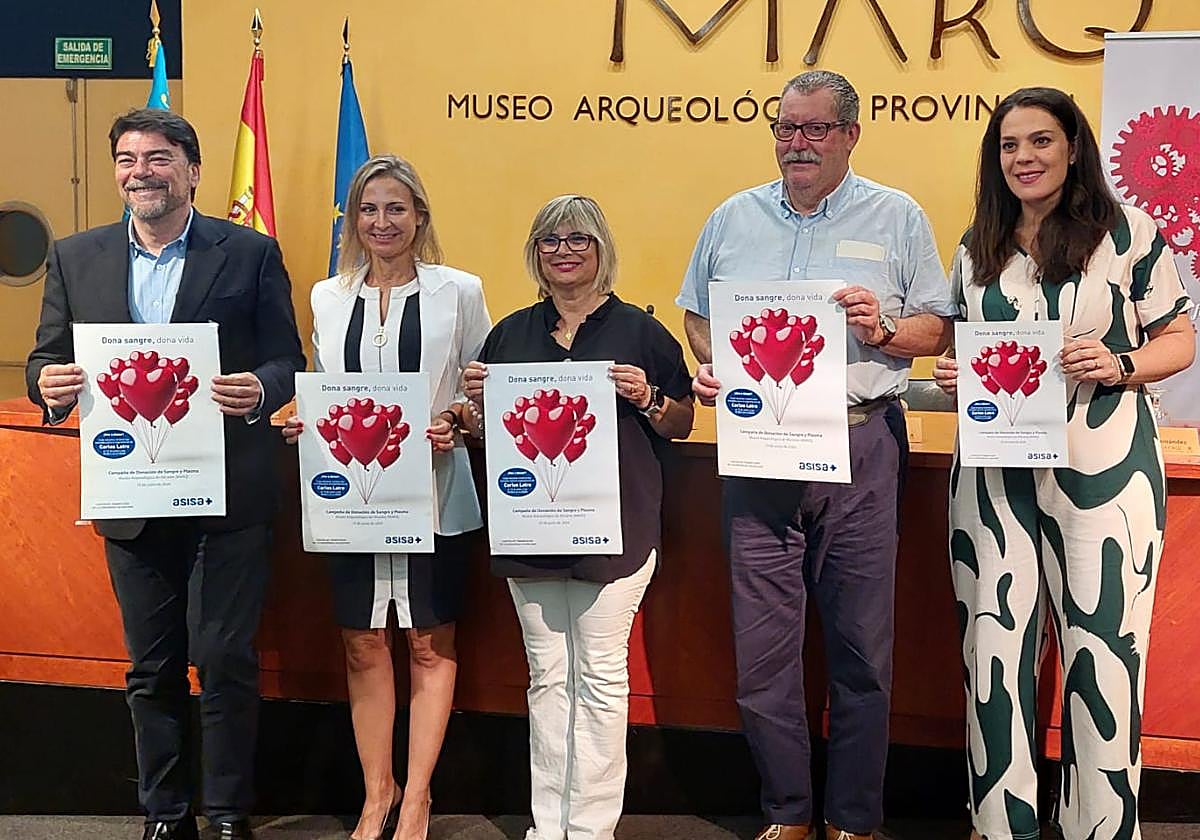 Los organizadores de la maratón de donación de sangre en el Marq.