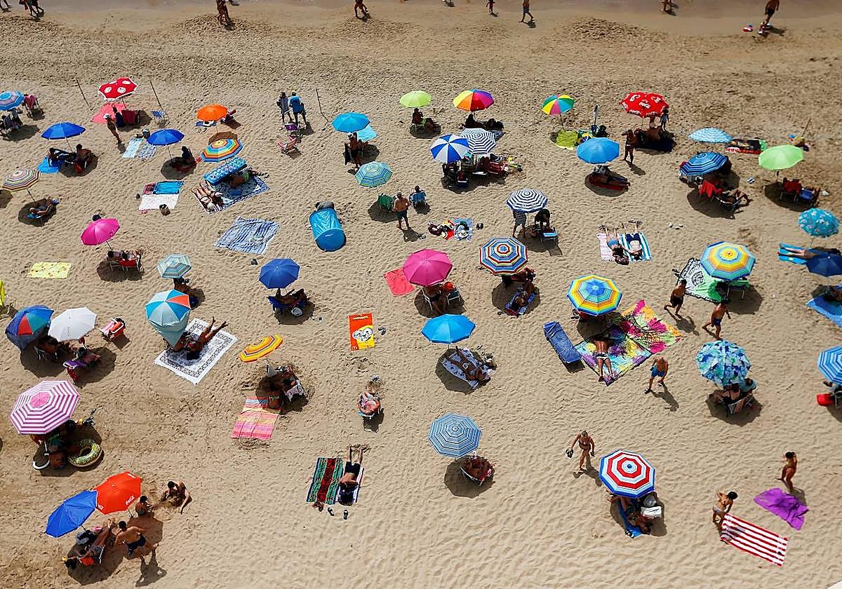 Turistas en Benidorm.