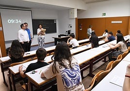 Pruebas de la EBAU celebradas este año en el Campus de la UA.