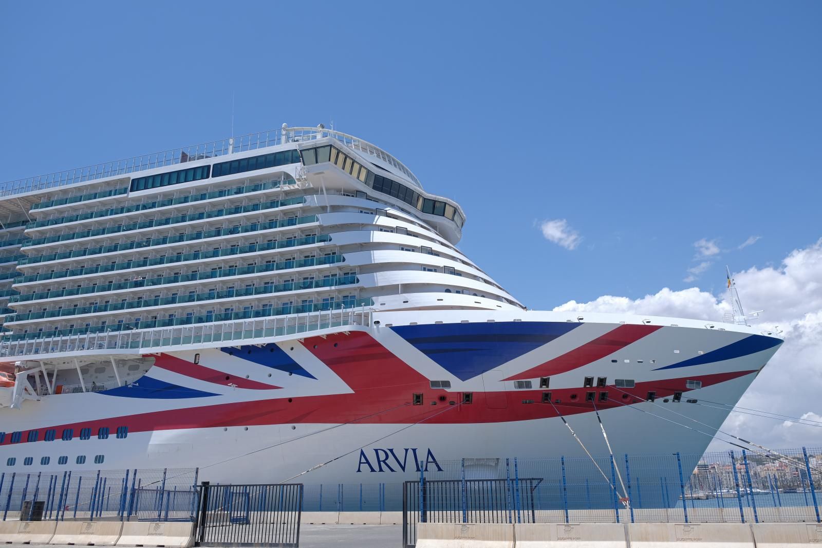 Imagen principal - Alicante recibirá en junio la visita de casi 20.000 cruceristas en ocho escalas