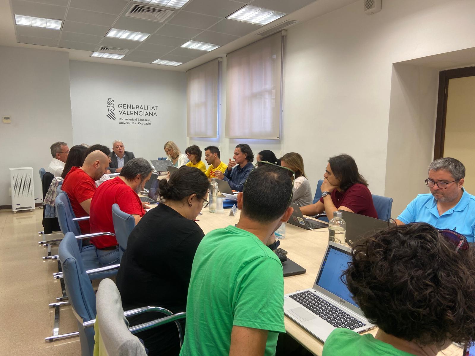 Reunión en la Conselleria de Educación.
