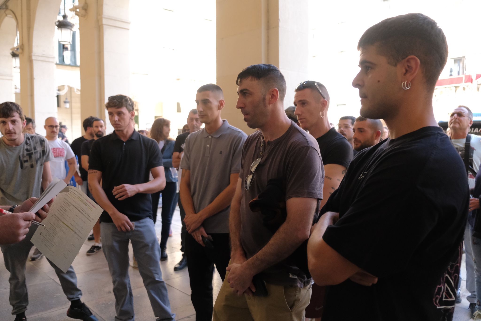 Las imágenes del juicio de los 14 jóvenes de pego que se enfrentaron a un grupo ultra de Gandía