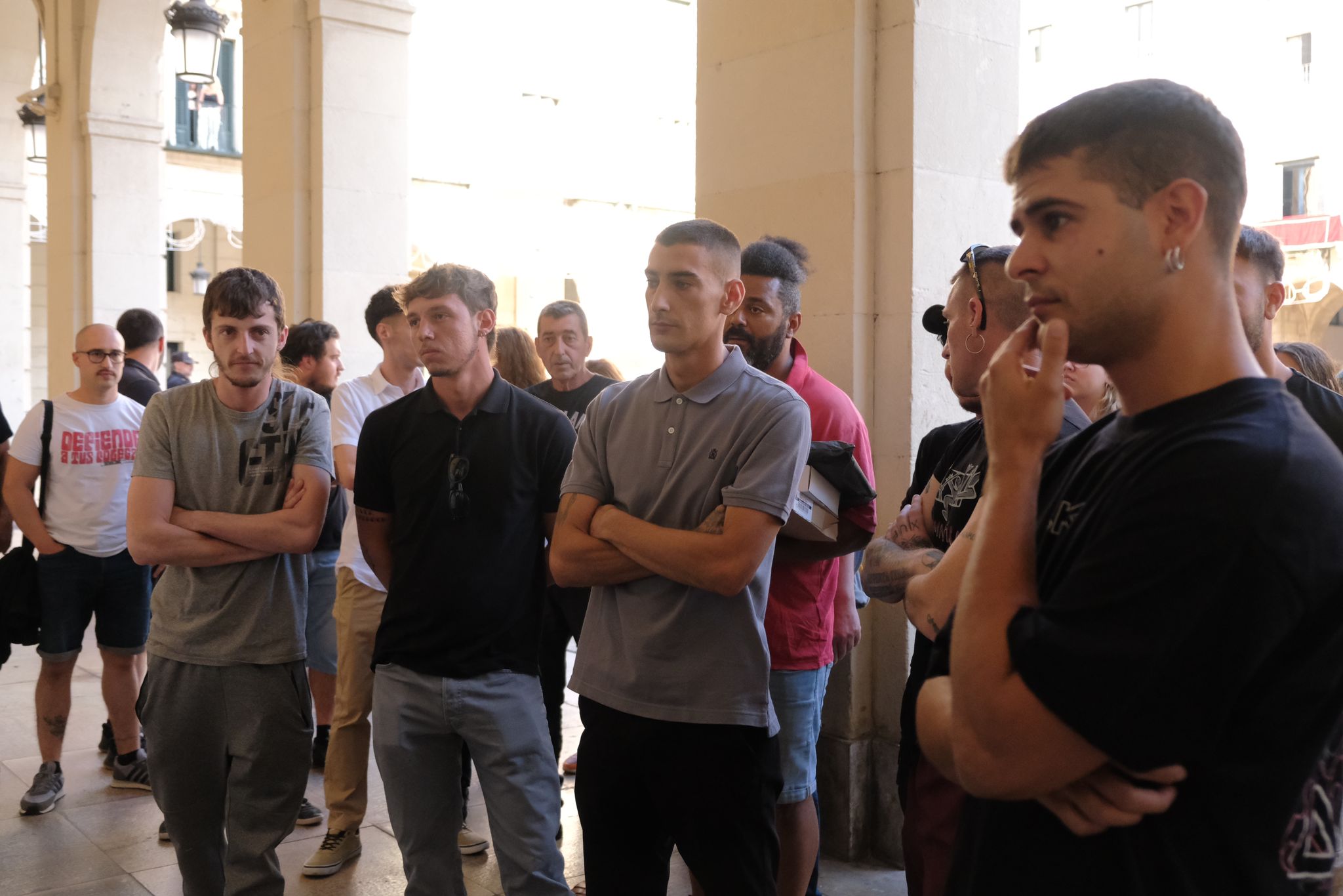 Las imágenes del juicio de los 14 jóvenes de pego que se enfrentaron a un grupo ultra de Gandía