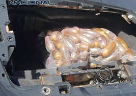 Droga intervenida en el airbag.