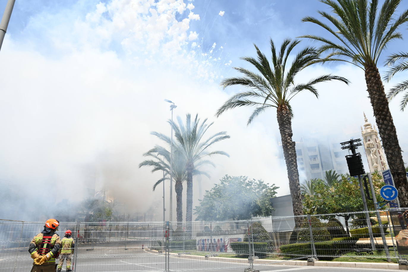 Así ha sido la primera mascletà de las Hogueras 2024