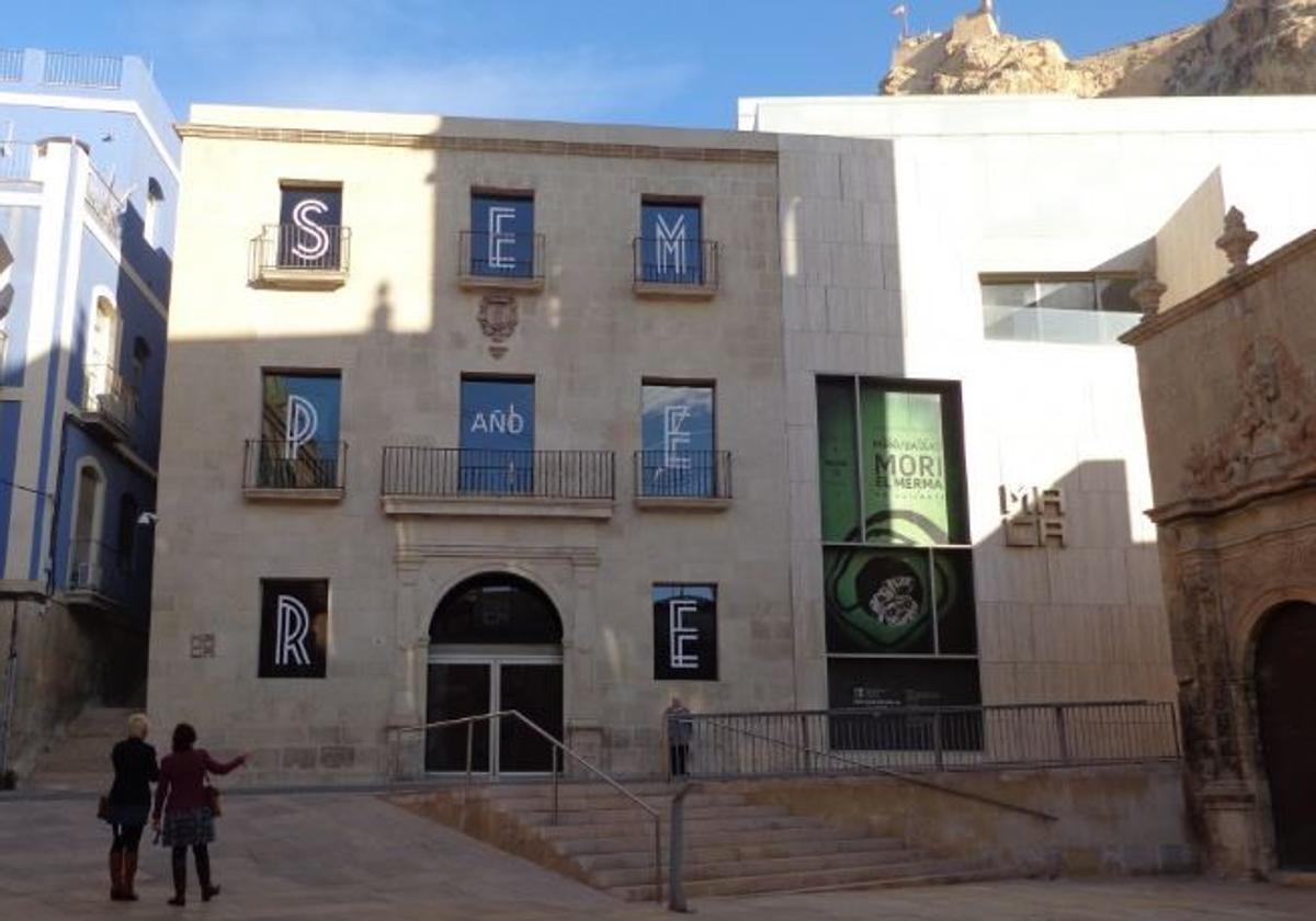 Fachada del Museo de Arte Contemporáneo de Alicante.