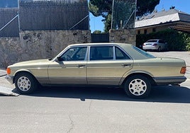 El Mercedes que perteneció al artista ya se encuentra en Alcoi.