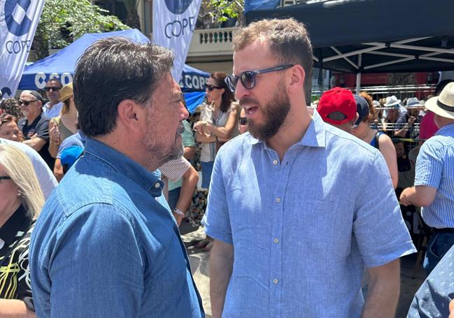 El jugador del Madrid con el alcalde de Alicante.