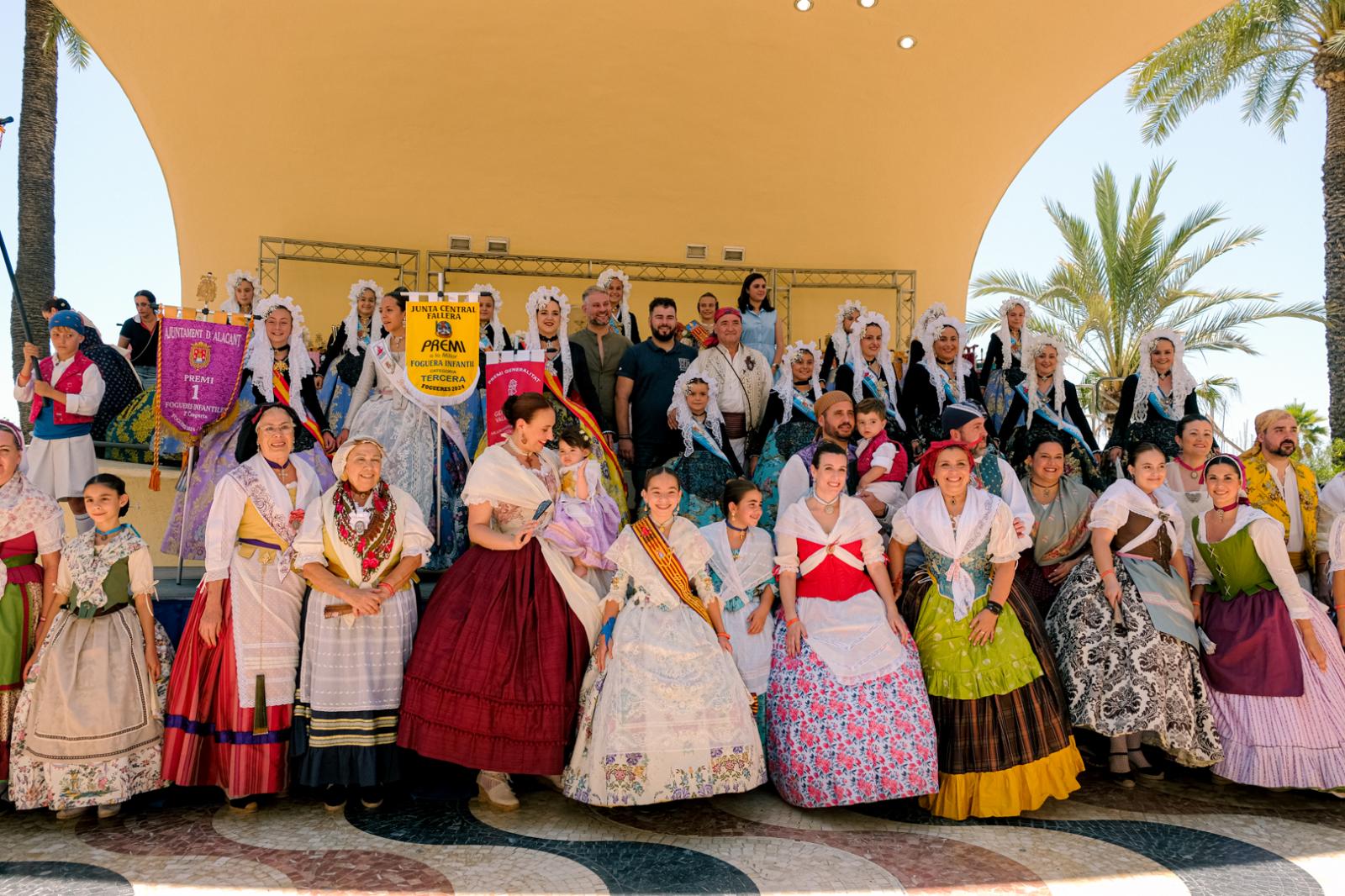 ¿Has recogido premio en las Hogueras? Búscate en las fotos (II)