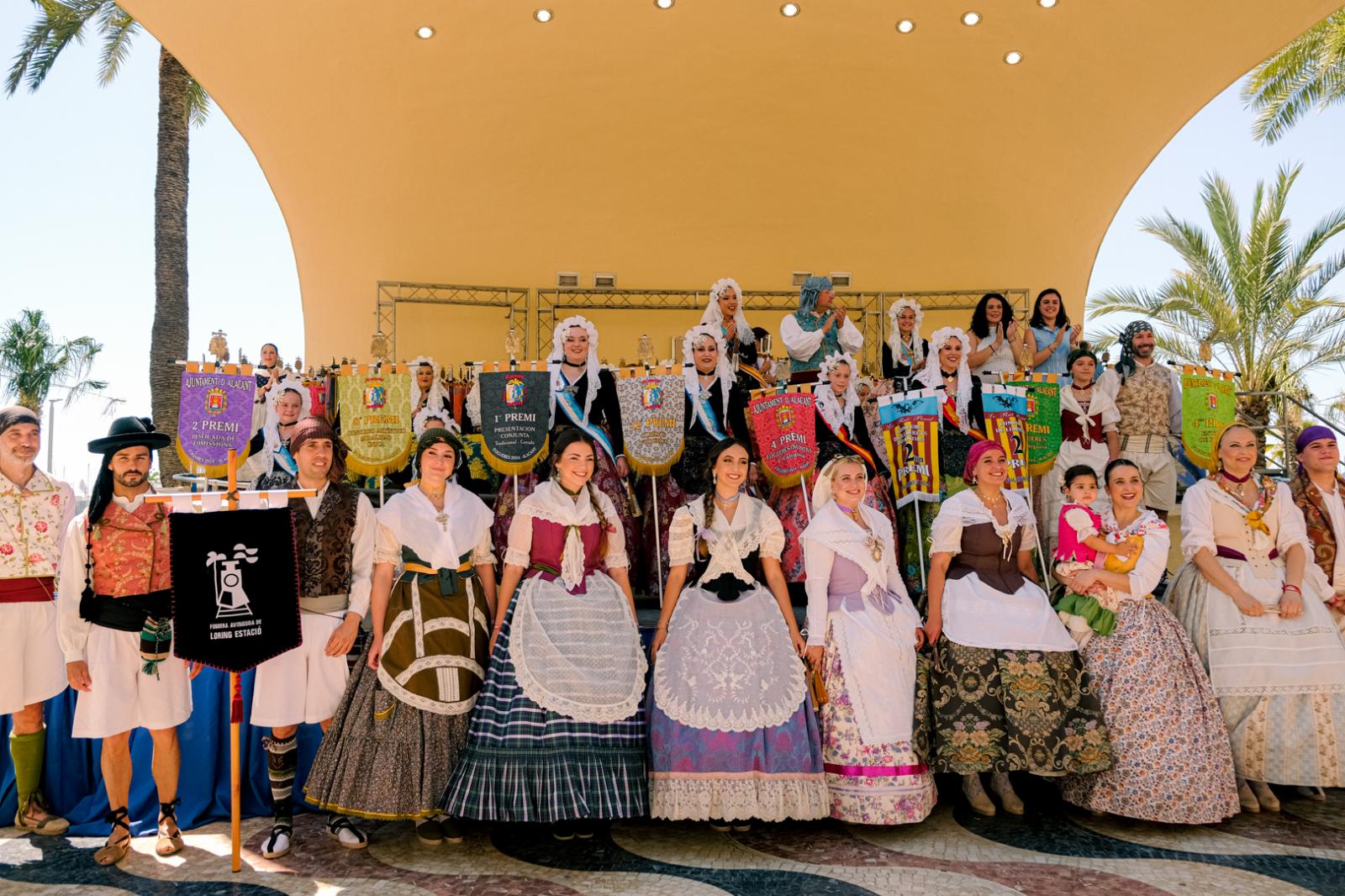 ¿Has recogido premio en las Hogueras? Búscate en las fotos (I)