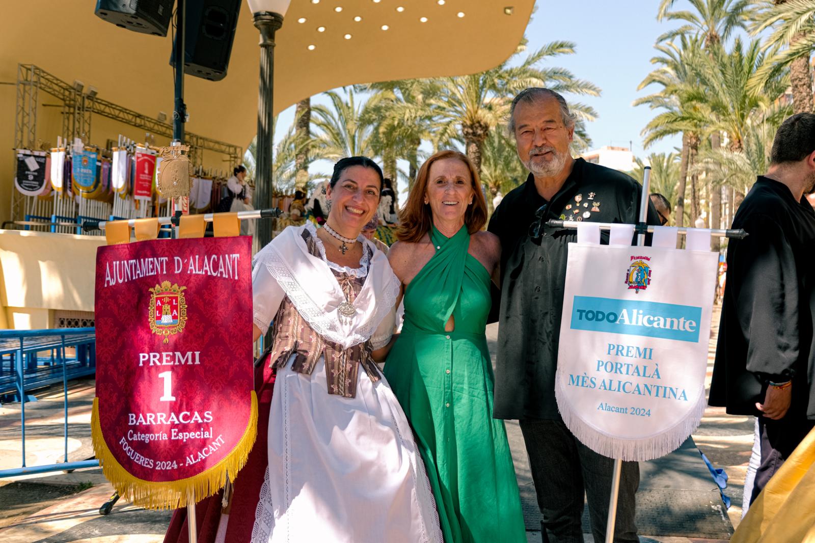 ¿Has recogido premio en las Hogueras? Búscate en las fotos (I)