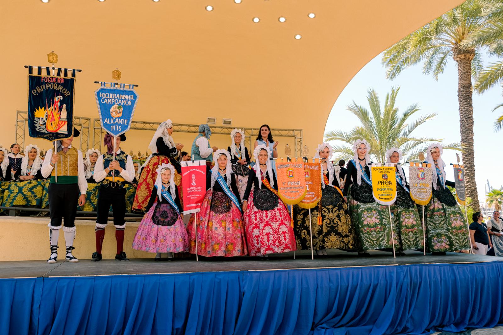 ¿Has recogido premio en las Hogueras? Búscate en las fotos (I)