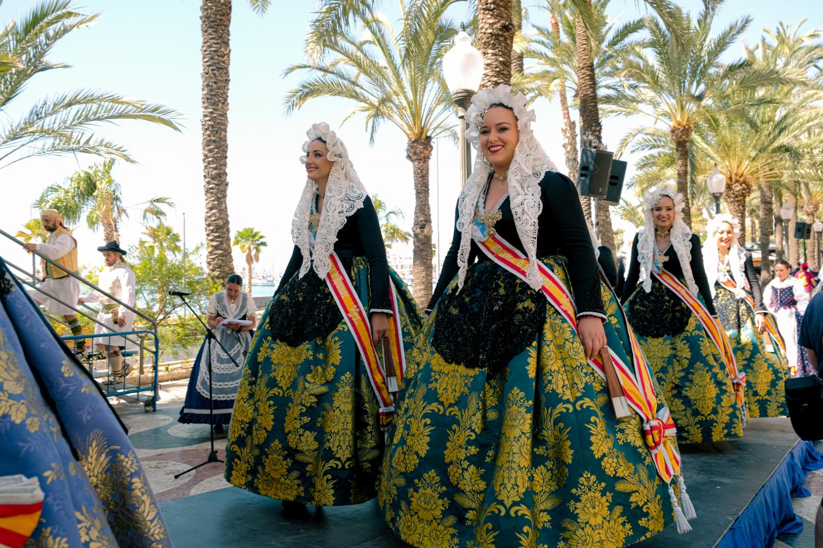 ¿Has recogido premio en las Hogueras? Búscate en las fotos (I)