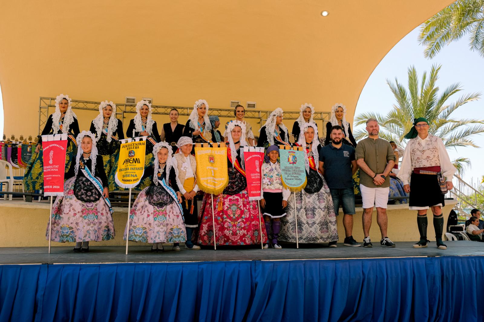 ¿Has recogido premio en las Hogueras? Búscate en las fotos (II)