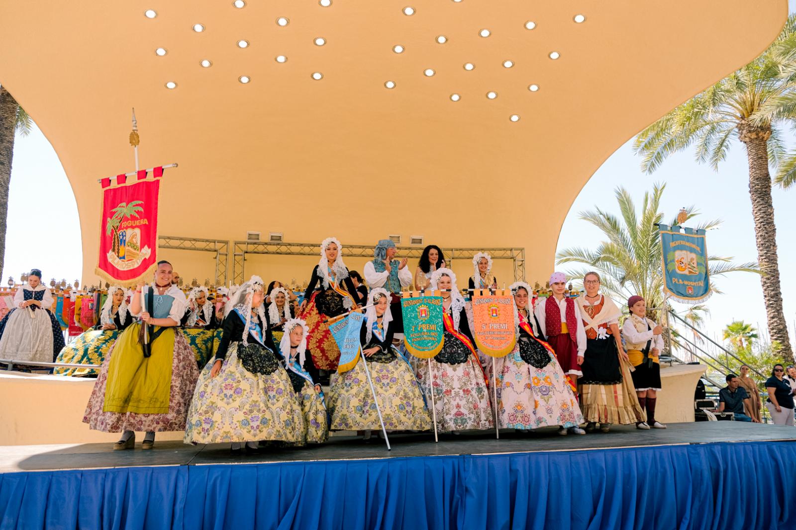 ¿Has recogido premio en las Hogueras? Búscate en las fotos (I)