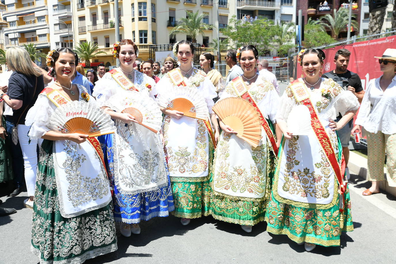 La espectácular mascletà del 23 de junio, foto a foto