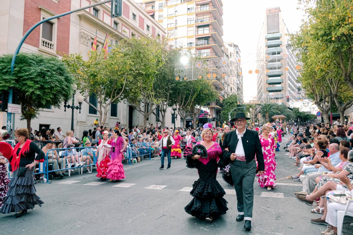 El mundo se une en torno a las Hogueras de Alicante