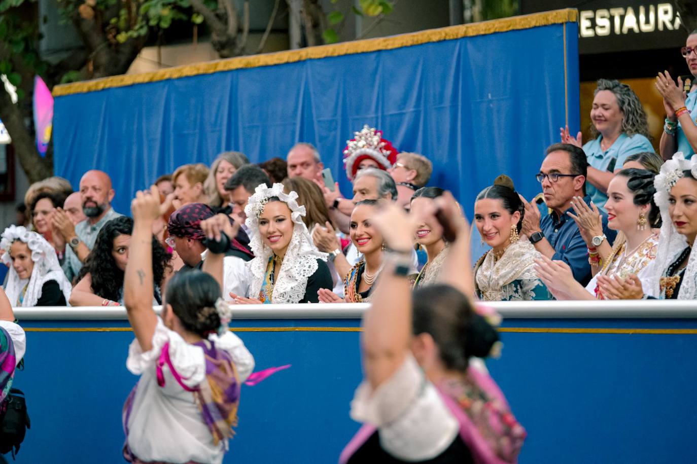 El mundo se une en torno a las Hogueras de Alicante