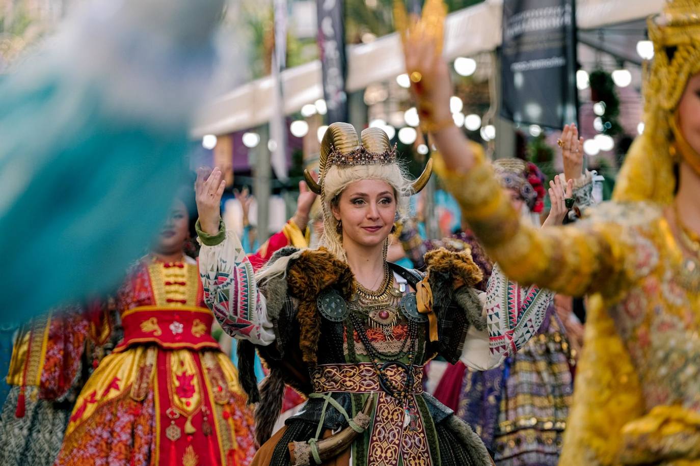 El mundo se une en torno a las Hogueras de Alicante