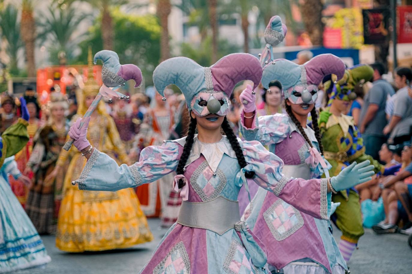 El mundo se une en torno a las Hogueras de Alicante