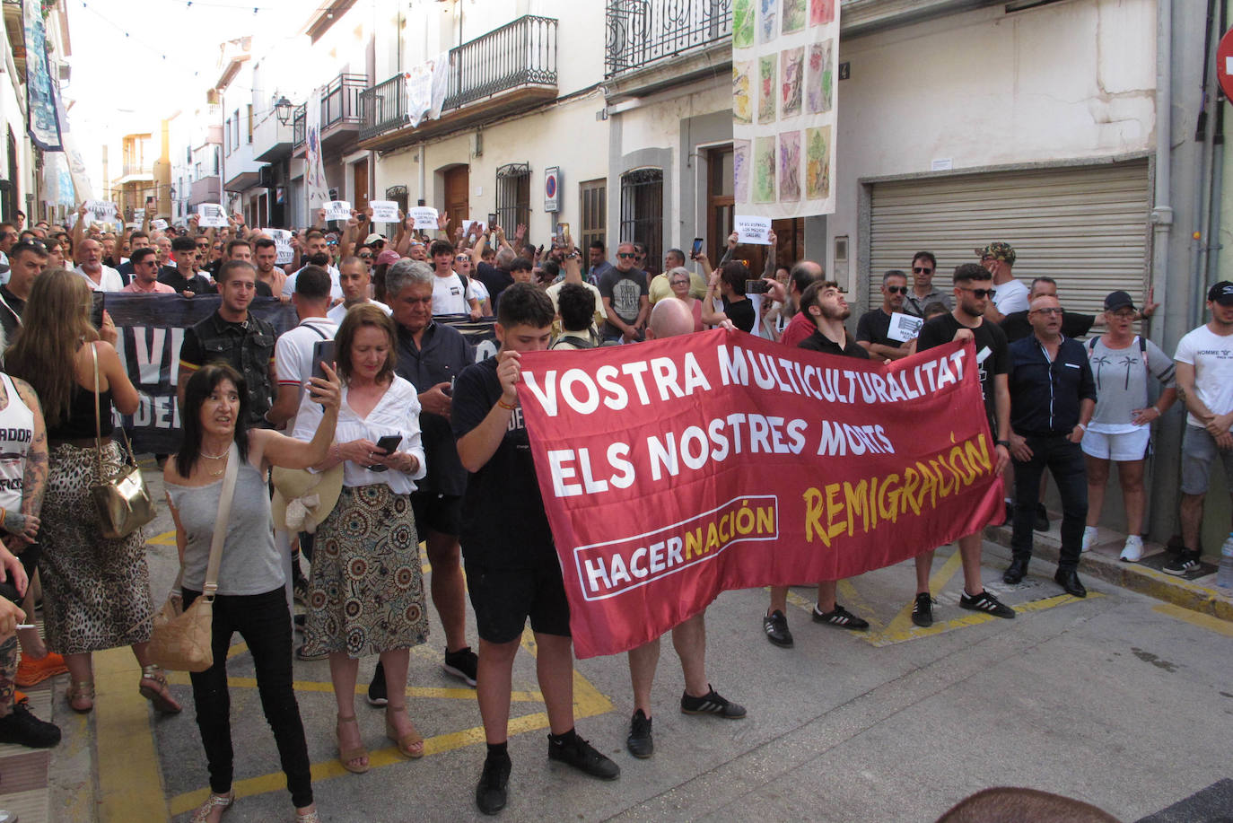 Manifestación de repulsa en Gata de Gorgos por el asesinato de David Lledó