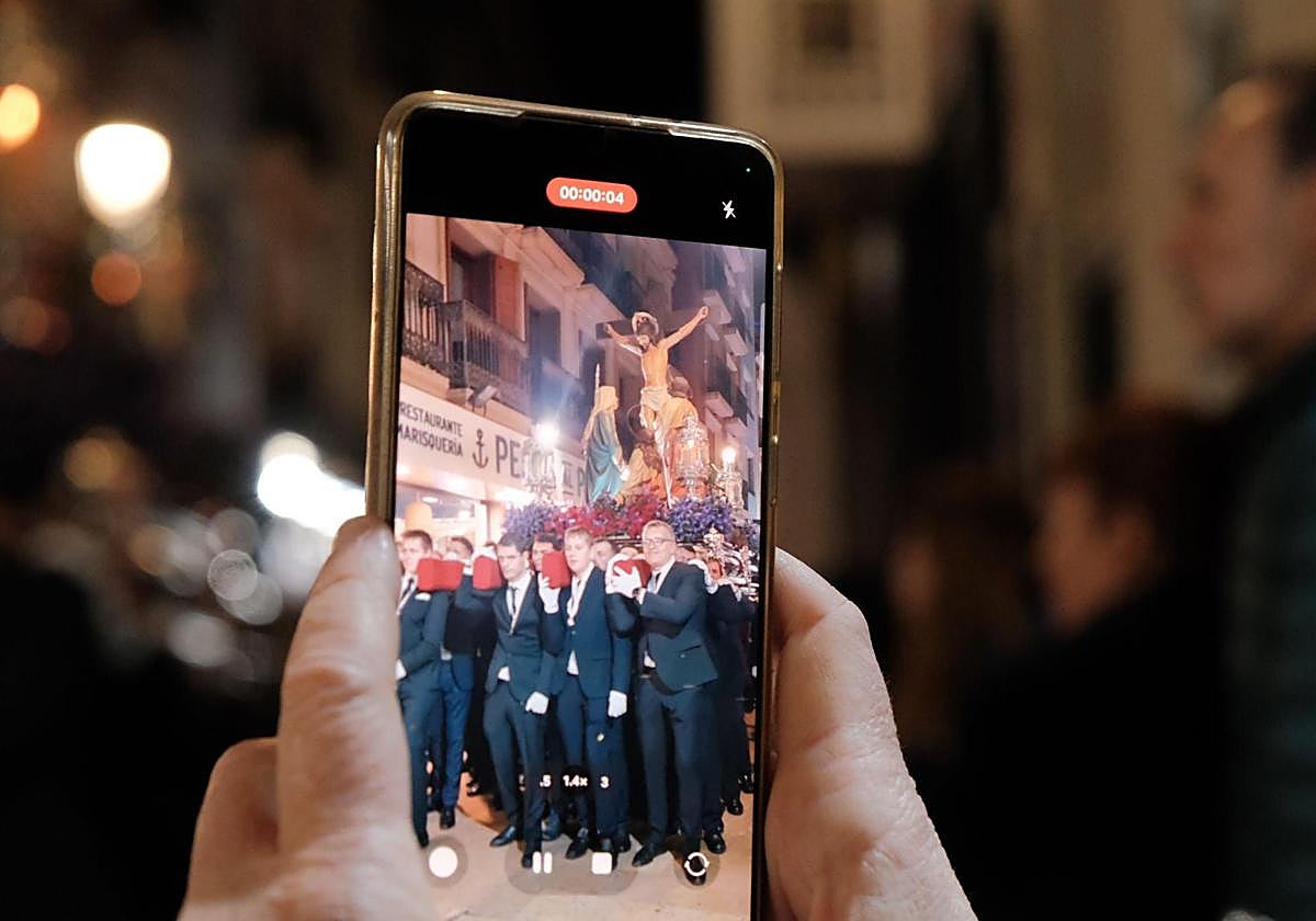 Procesión del Divino Amor el Miércoles Santo en Alicante.