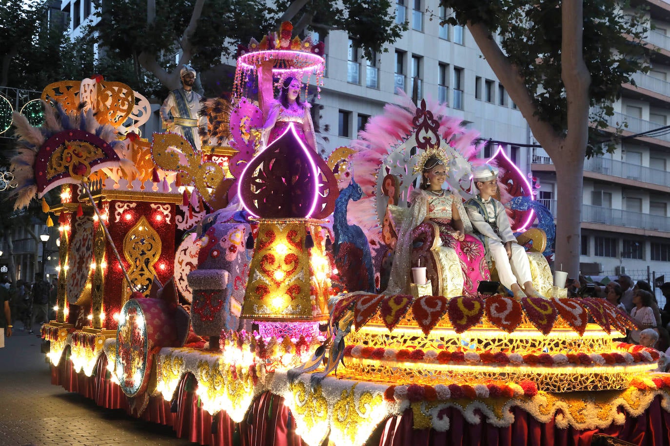 Así ha sido el desfile de Carrozas 2024 de Dénia