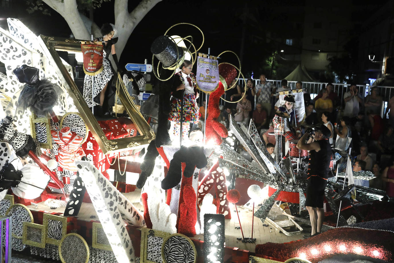 Así ha sido el desfile de Carrozas 2024 de Dénia