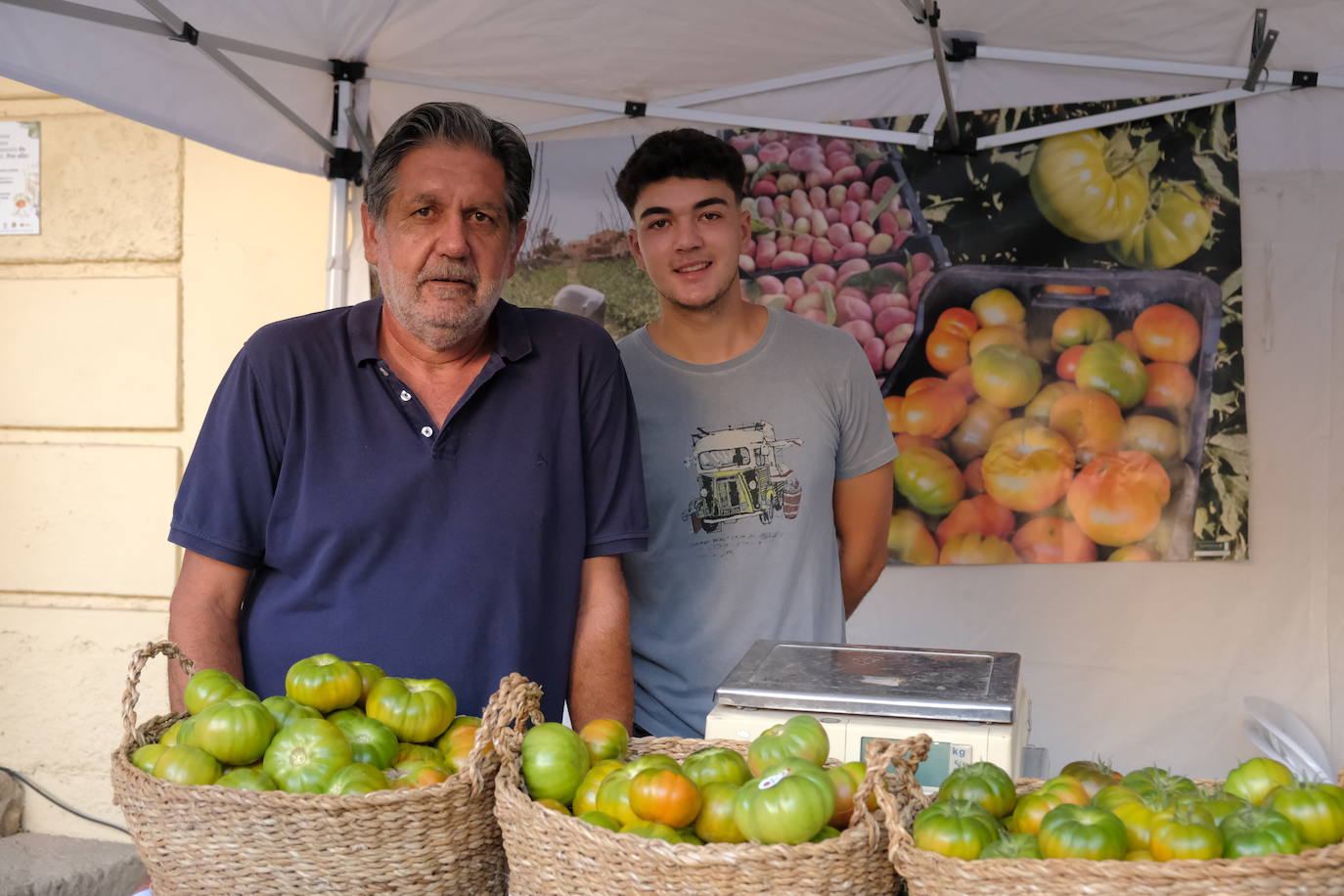La IV Feria del Tomate de Muchamiel llena el municipio de sabor