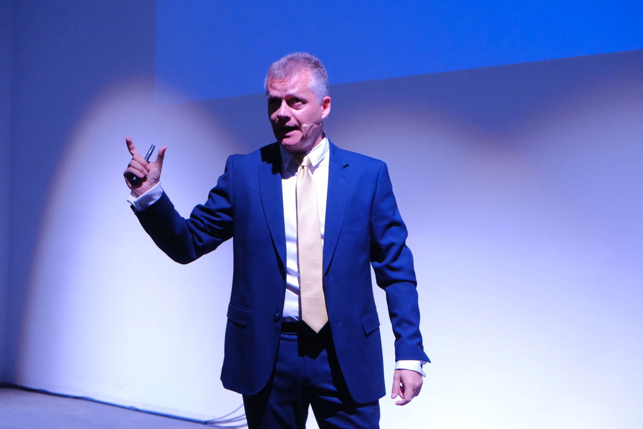 Fotos de la presentación del estudio &#039;Alicante en línea para conectarlo todo&#039;