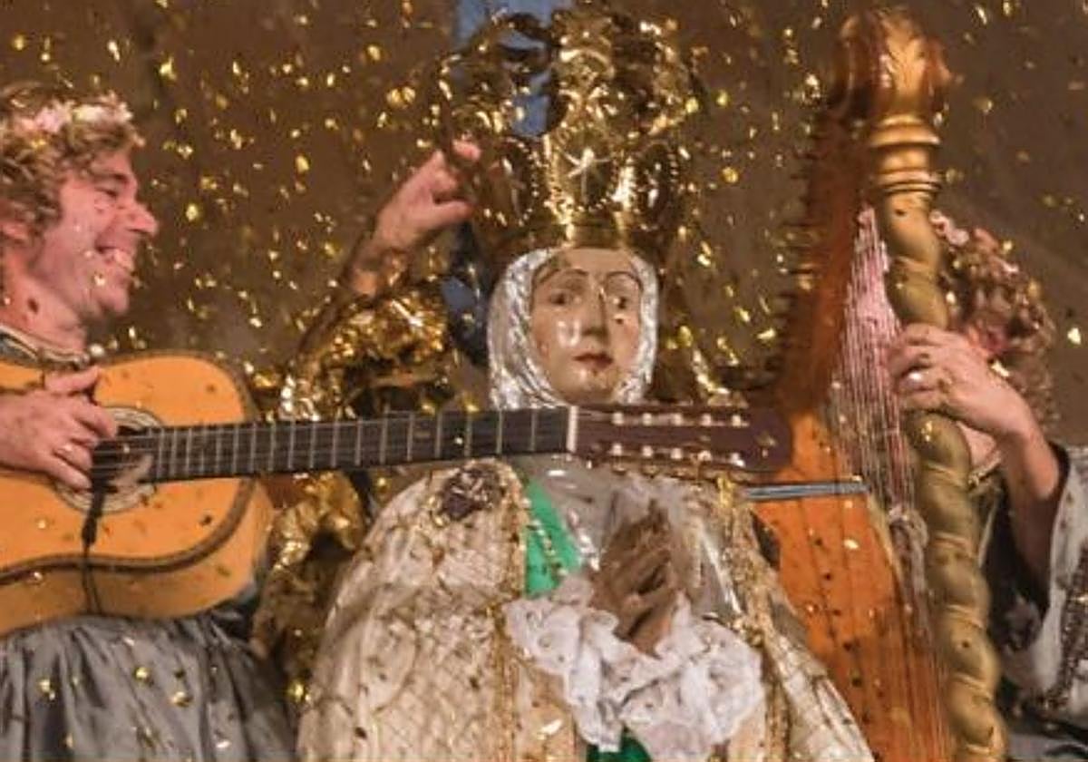 Celebración del Misteri d'Elx en la basílica de Santa María.