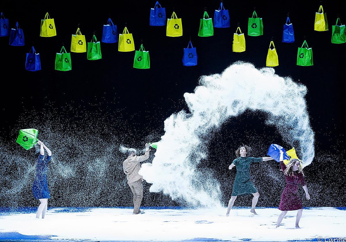 Fresca! presentará el espectáculo internacional de danza y teatro gestual 'Y'a plus d' saisons' de la compañía francesa Abderzak Houmi & Cie