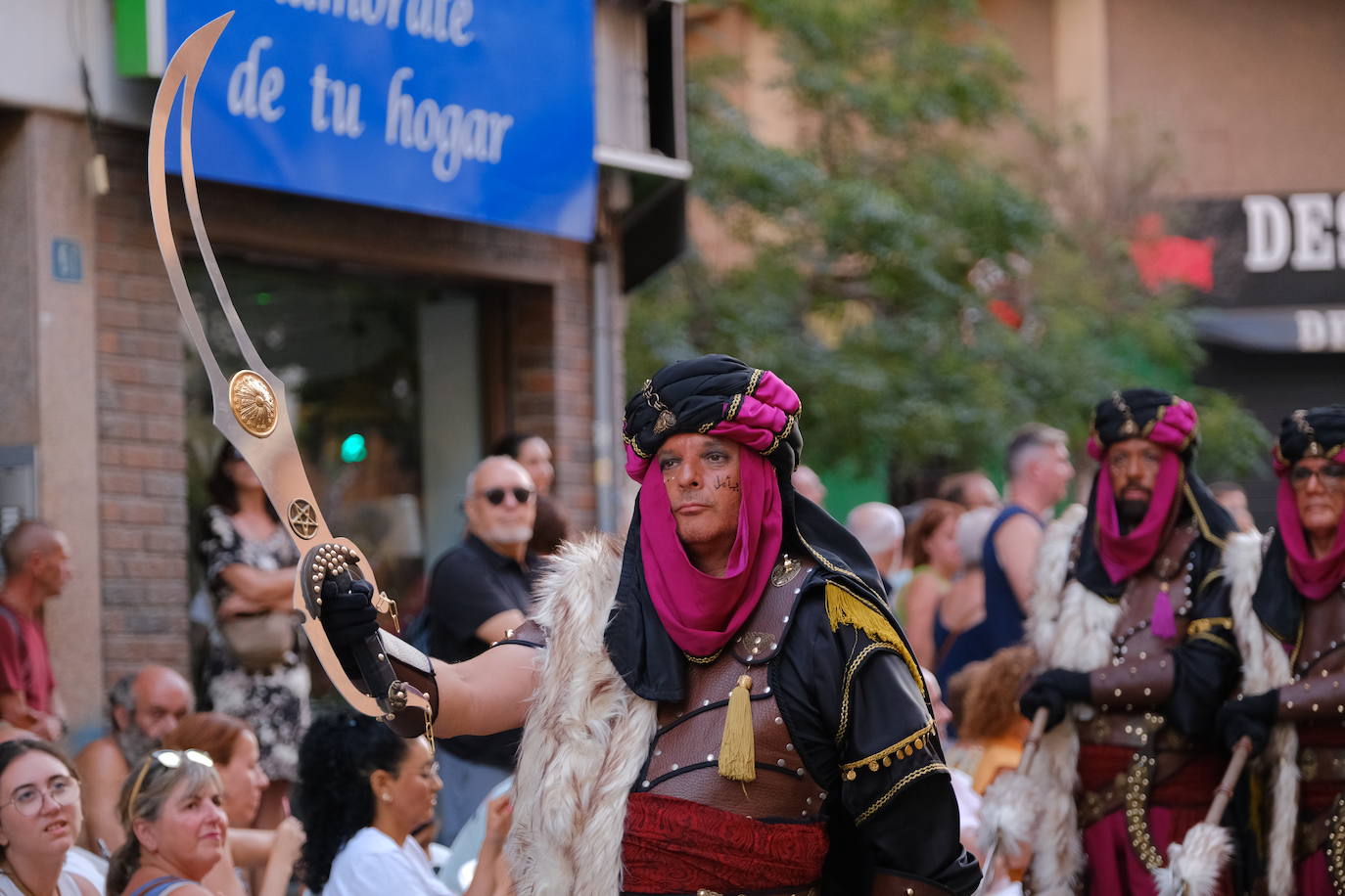 La entrada del bando moro de San Blas, en imágenes