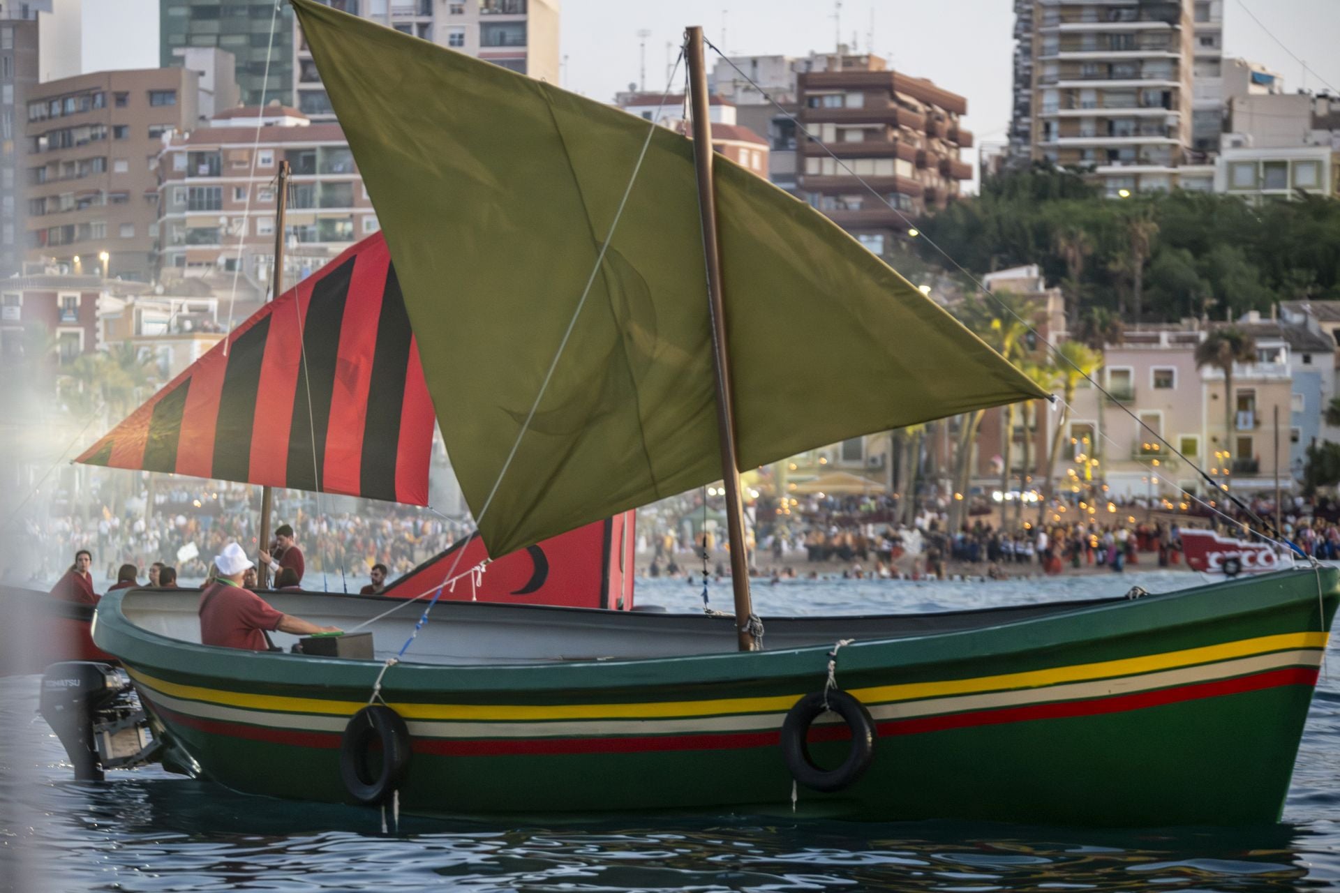 Impresionante desembarco moro en las fiestas de La Vila Joiosa