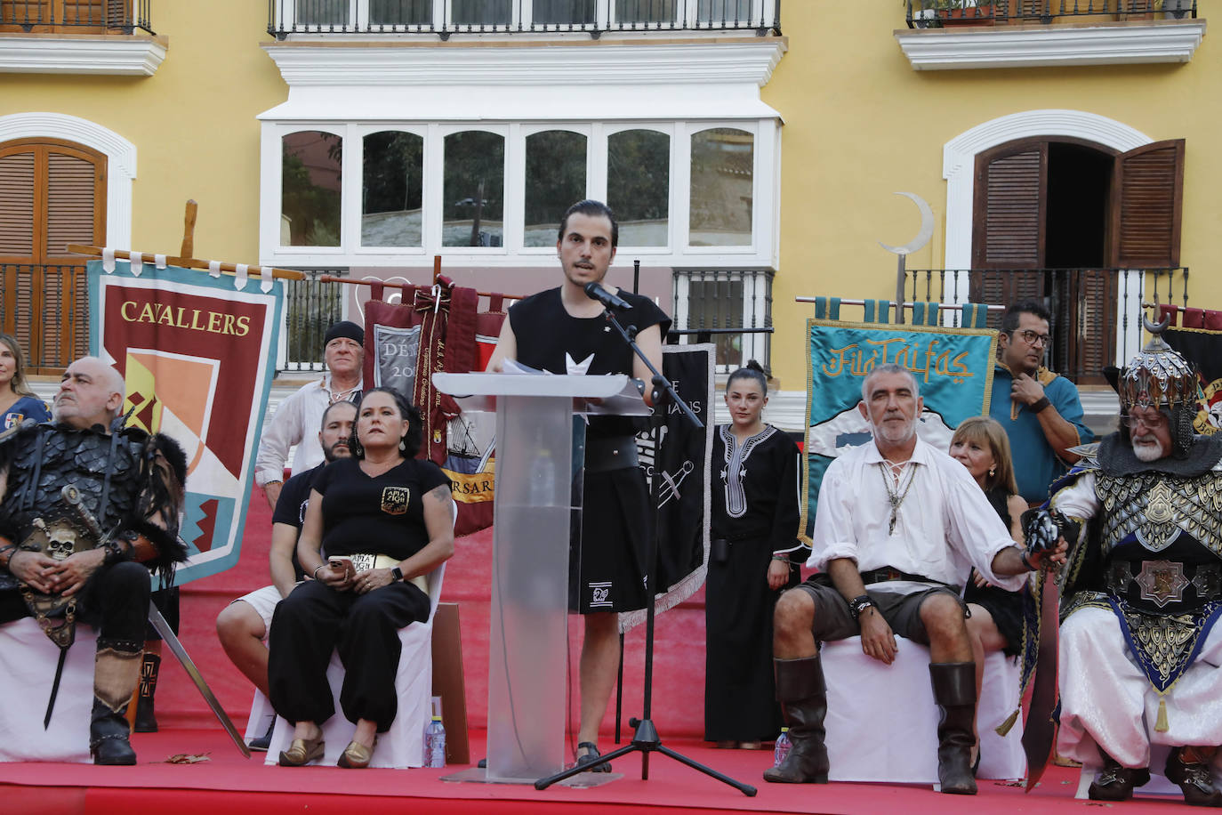 Dénia da la bienvenida a los Moros y Cristianos 2024 con el pregón