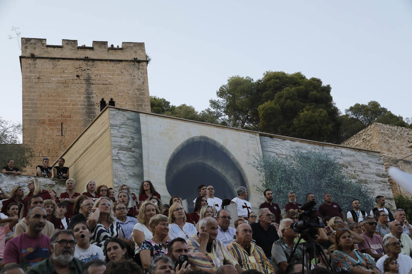 Dénia da la bienvenida a los Moros y Cristianos 2024 con el pregón