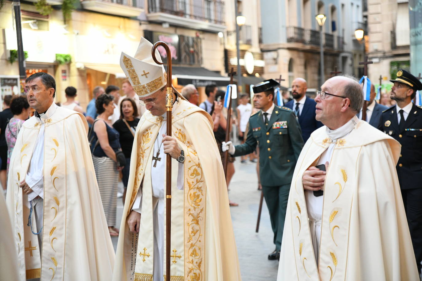 Alicante rinde homenaje a su patrona