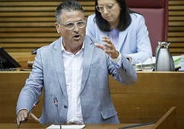 El portavoz de Obras Públicas, Joserra González de Zárate.