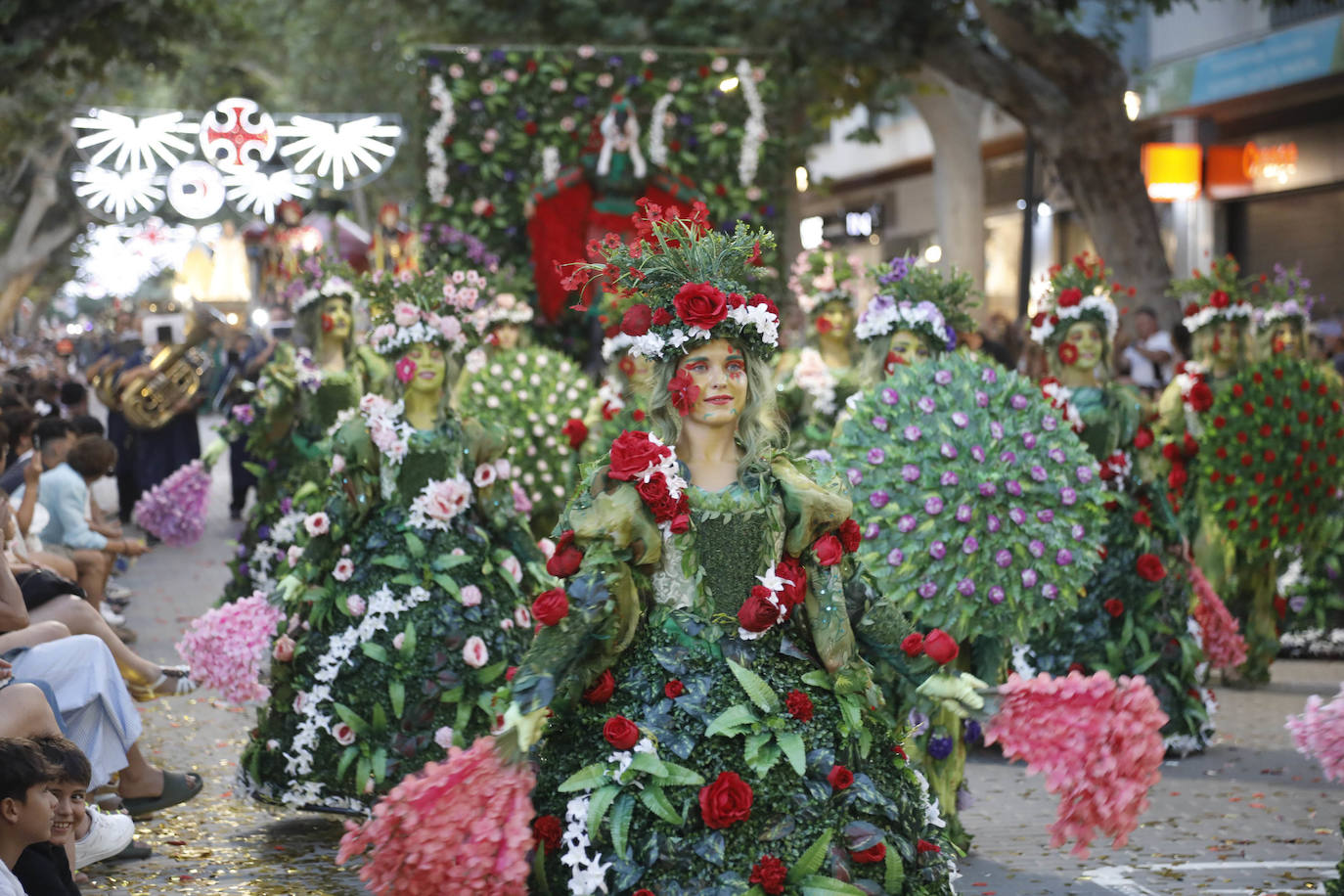 Así ha sido el Desfile de Gala y el Castillo de Fuegos de Dénia