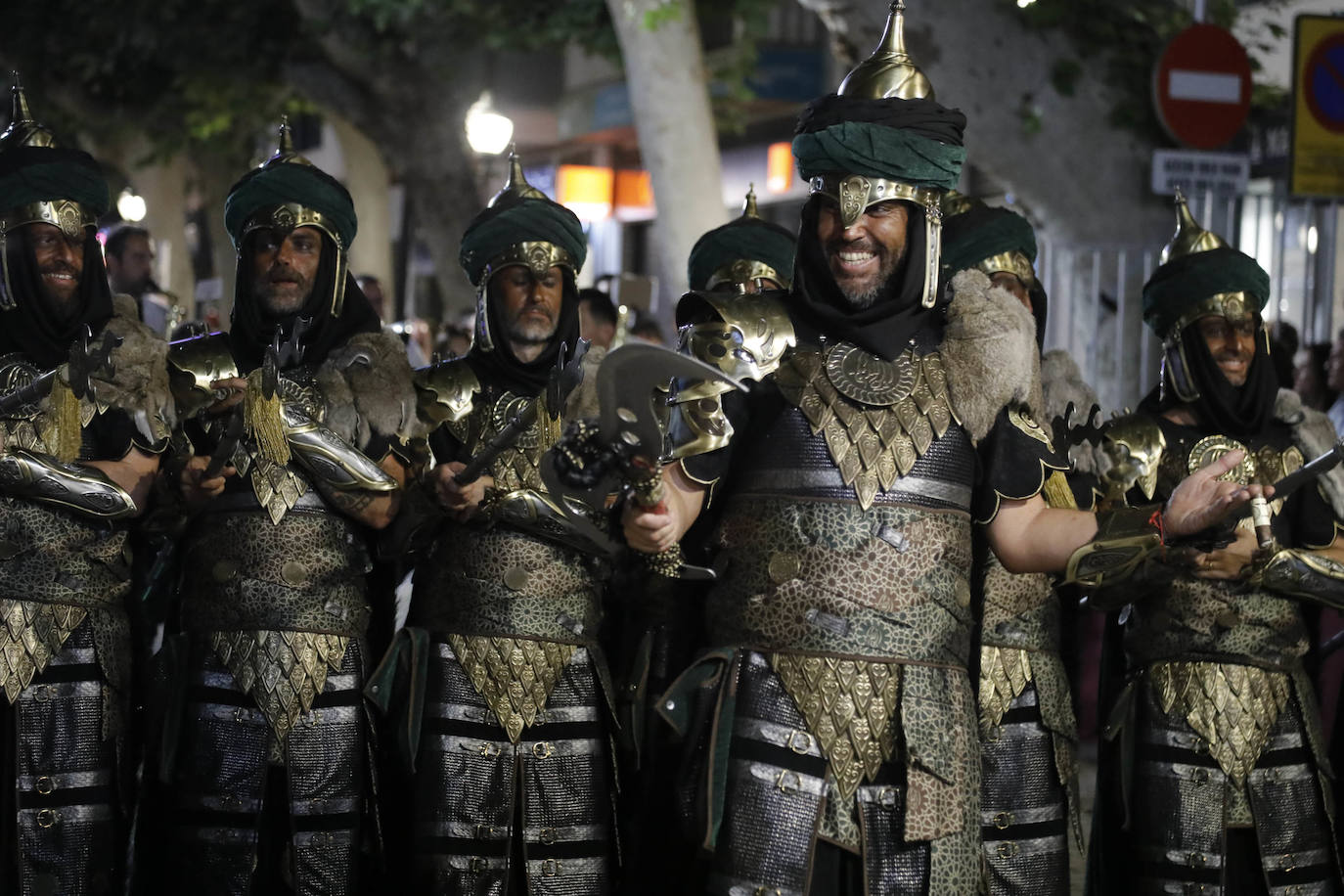 Así ha sido el Desfile de Gala y el Castillo de Fuegos de Dénia