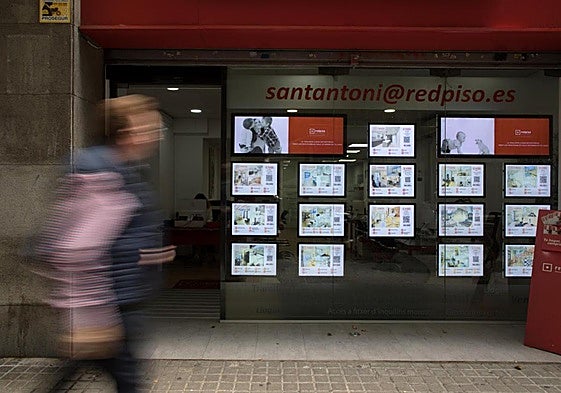 Agencia de alquiler distribuida en diferentes ciudades de España.