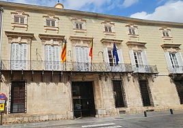 Fachada del Ayuntamiento de Orihuela