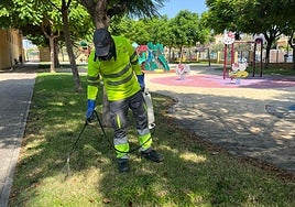 Fumigación del parque de El Vincle.