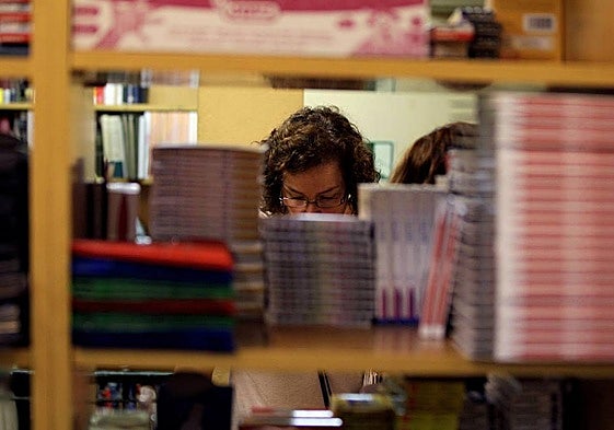 Las familias gastan de 161 a 306 euros en libros de texto cada curso.