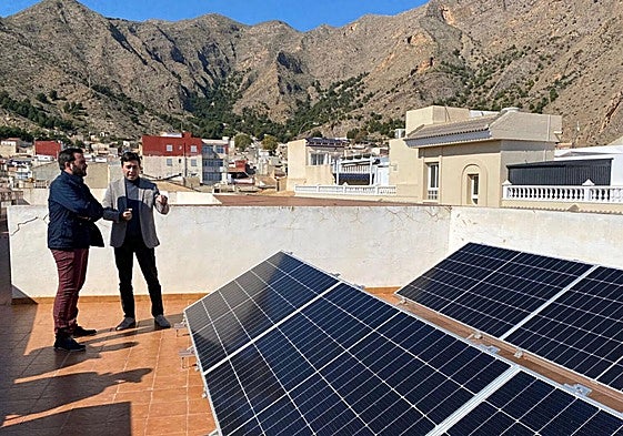 Placas solares para la energía renovable.