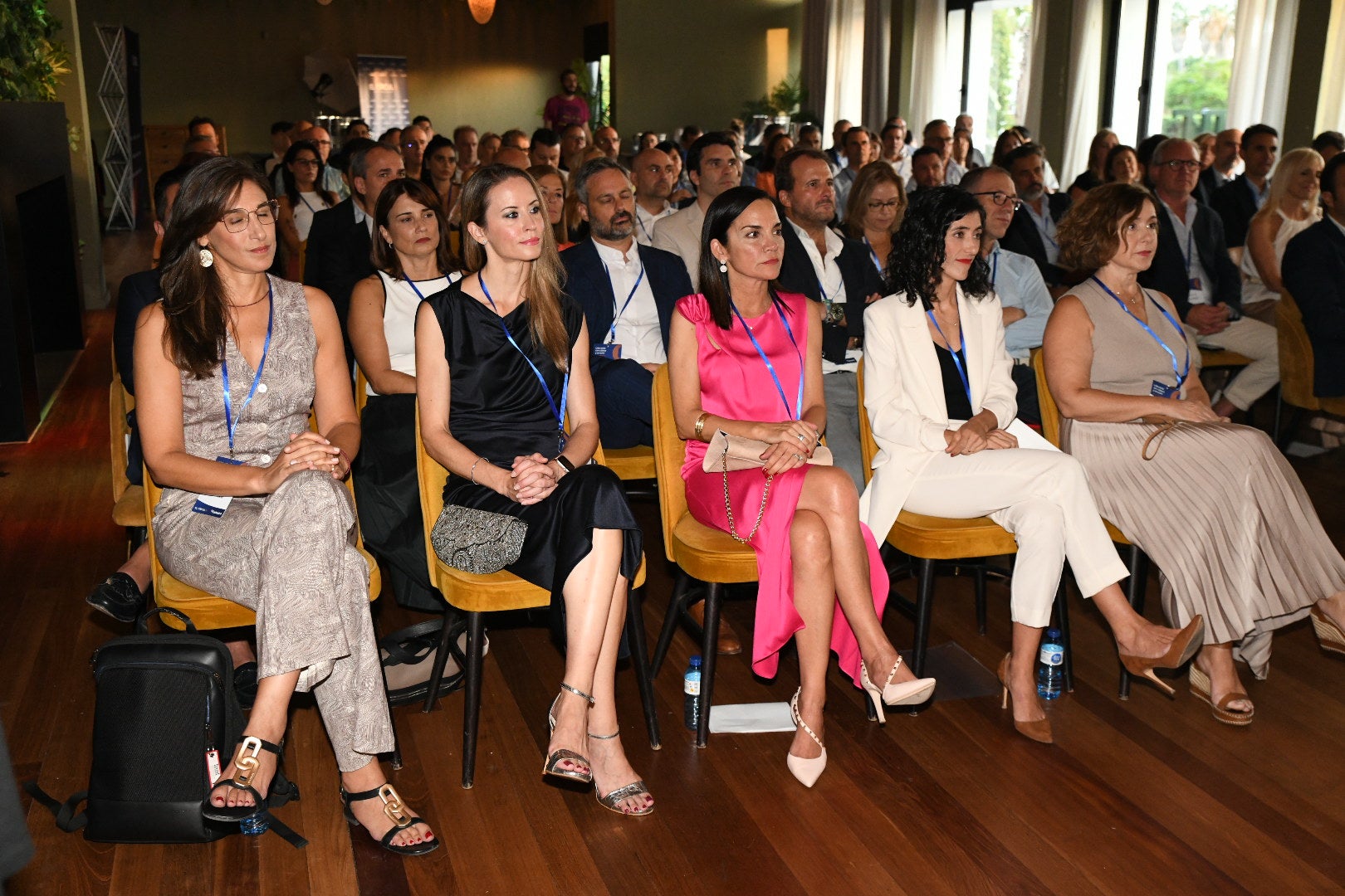 Eva Toledo, reelegida presidenta de El Círculo-Directivos de Alicante