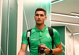 Matías Dituro, antes de un partido en el Martínez Valero.