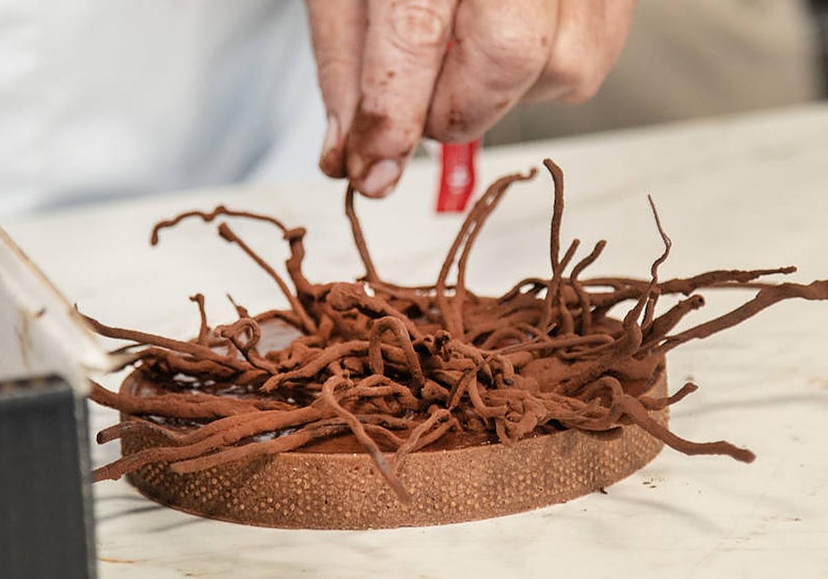 Alicante aims to dethrone Switzerland with the best chocolate cake in the world
